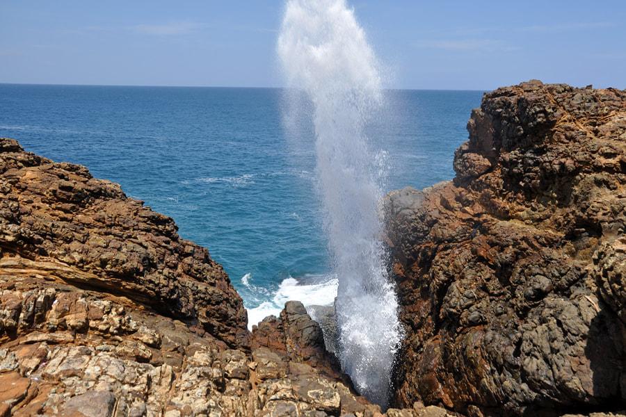 Hummanaya blow hole — natural rock chimney and ocean energy, southern Sri Lanka