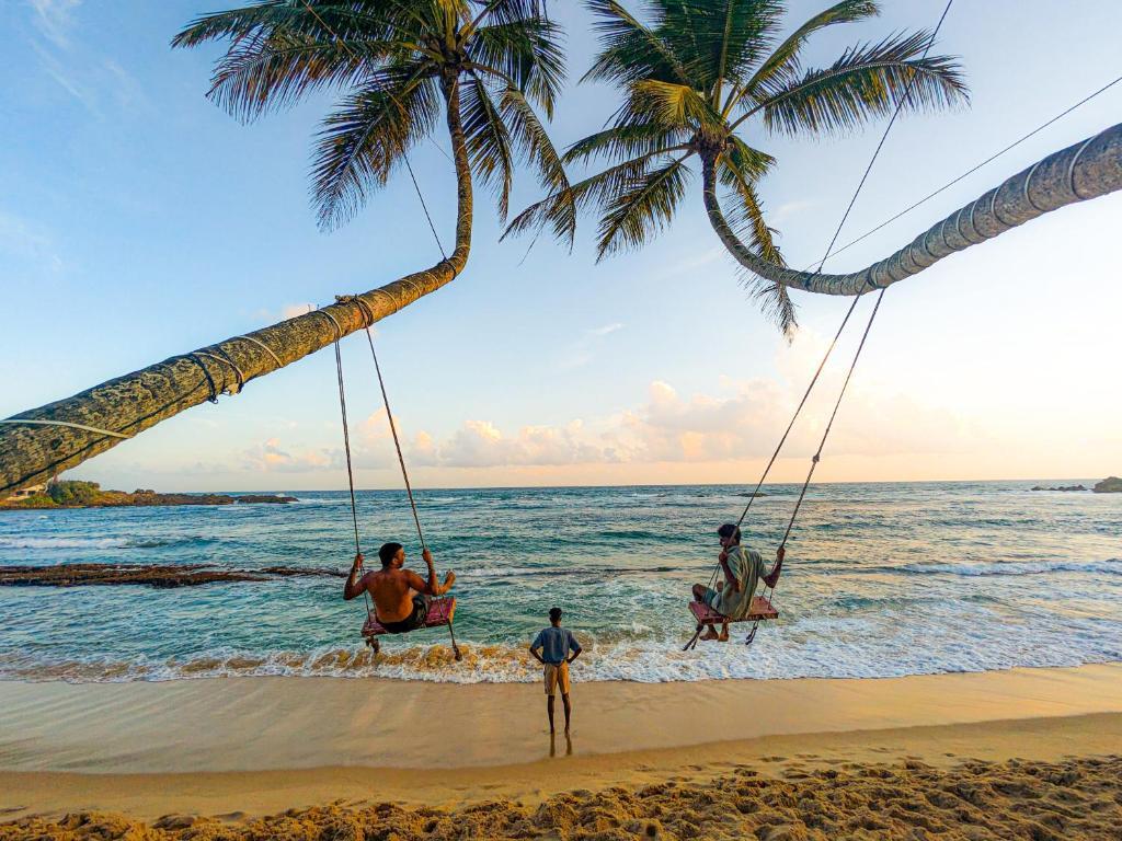 Bathigama coast — swimming and snorkelling on calm days near Hiriketiya