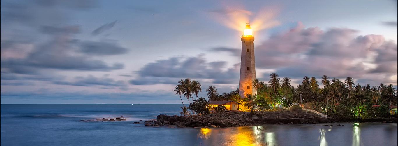 Dondra Head Lighthouse and Indian Ocean horizon, Matara district