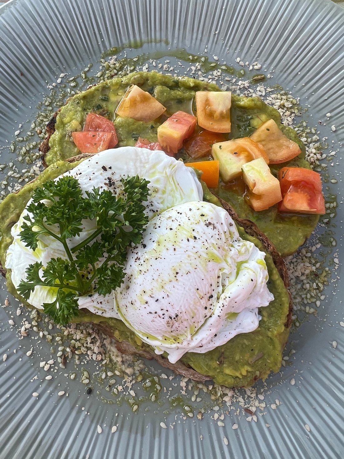 Fresh tropical cuisine at Betaz