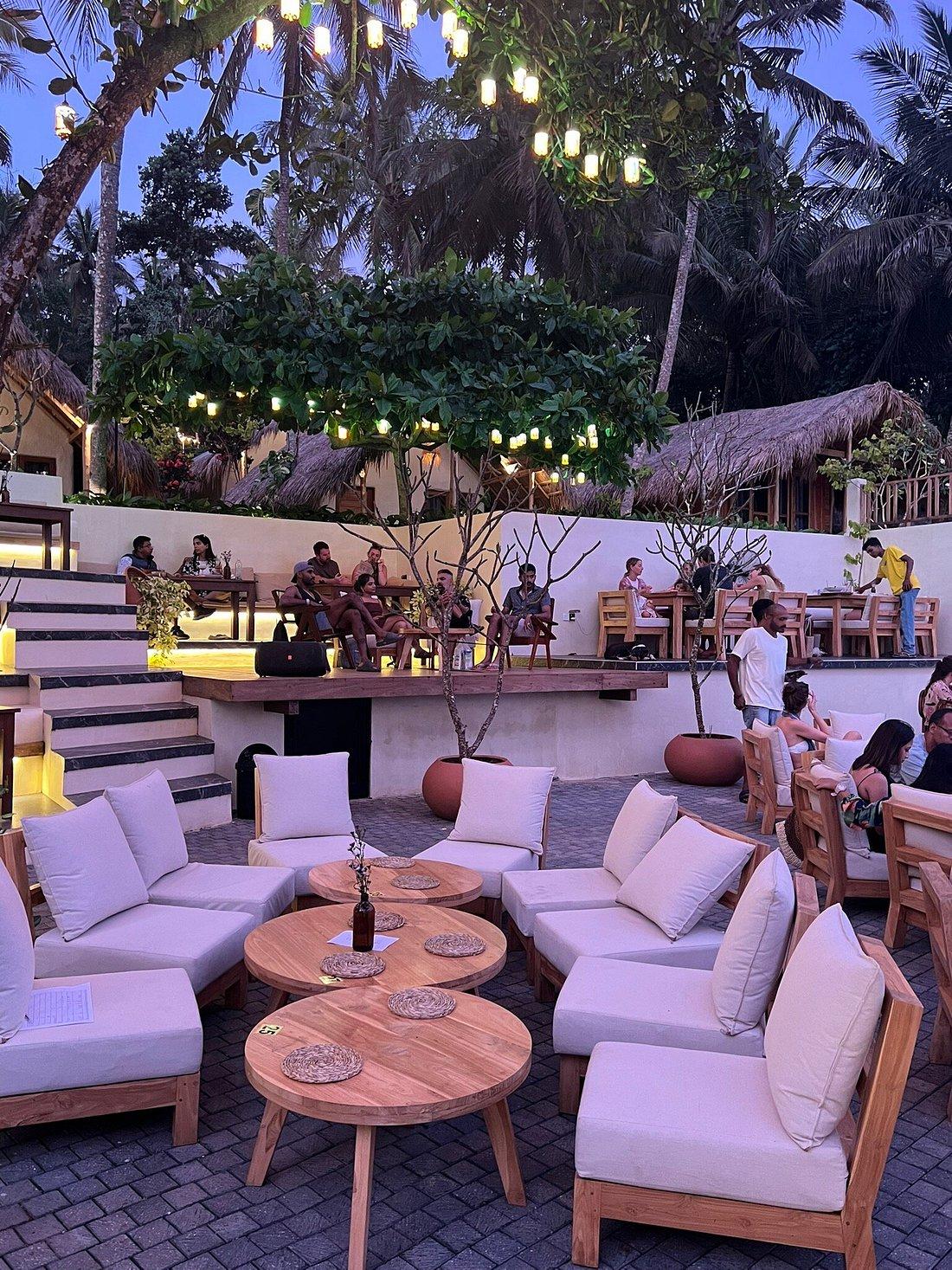 Betaz beachfront location