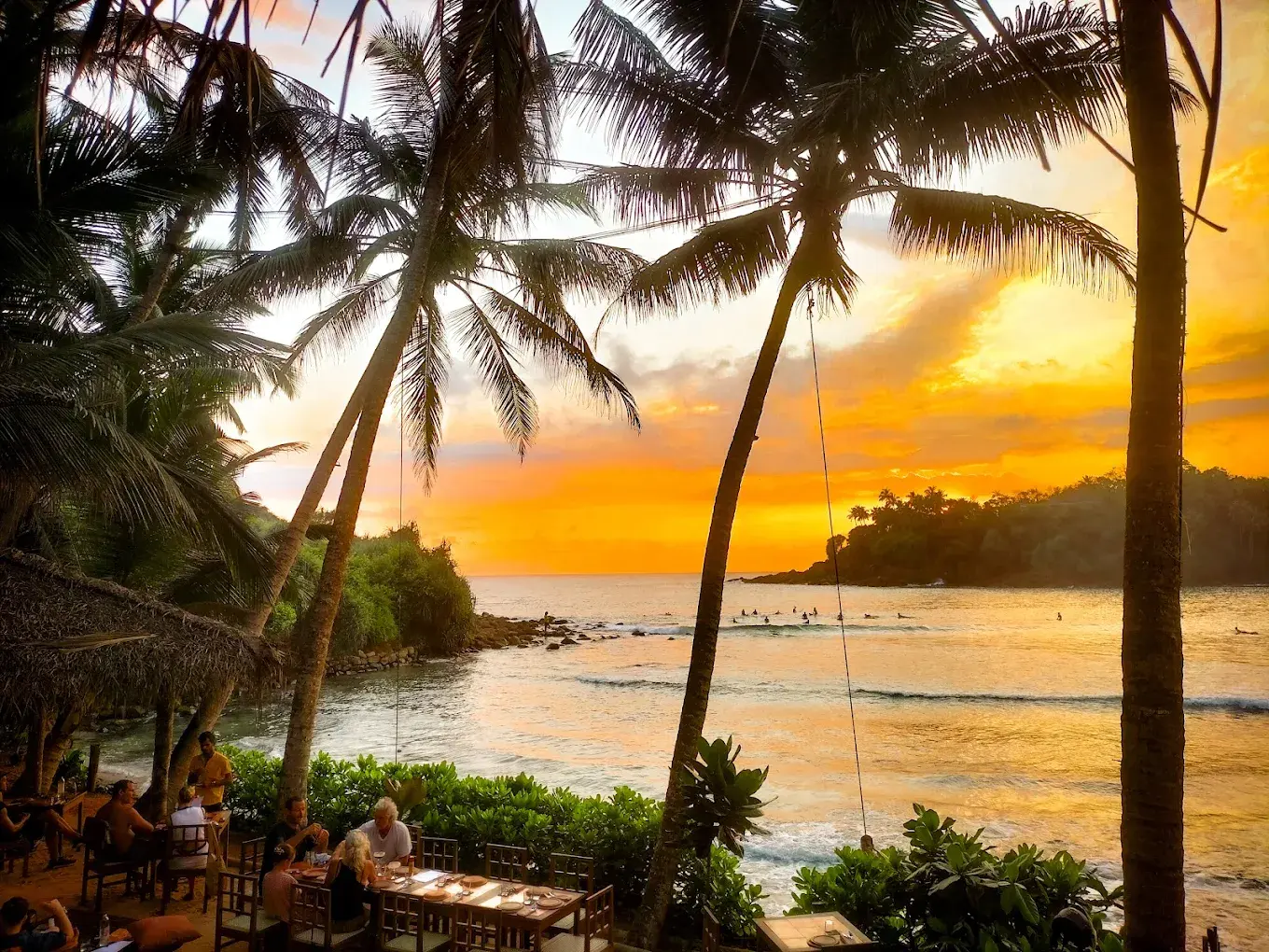 Raa Hiriketiya coastal vibe
