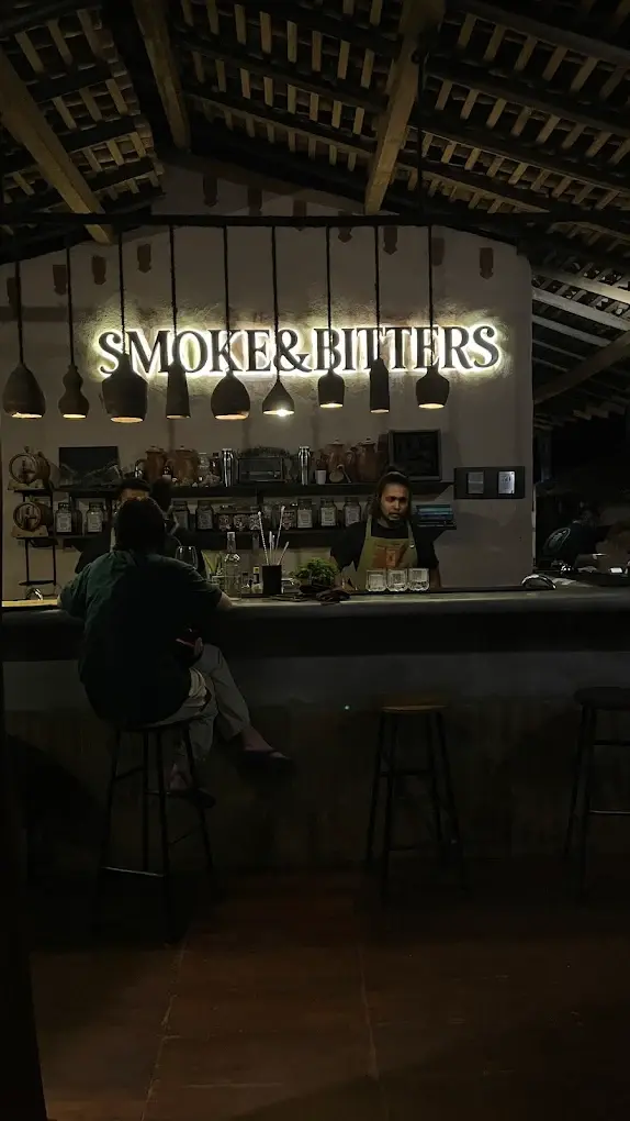 Evening vibes at Smoke & Bitters